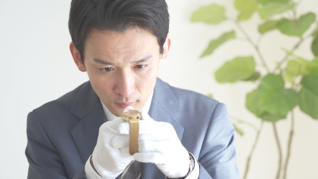 男性鑑定士